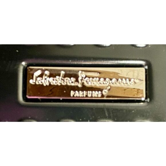 Salvatore Ferragamo Black Evaair Parfumes Toiletries/ Makeup Bag & Box Set  Unis - Picture 10 of 17